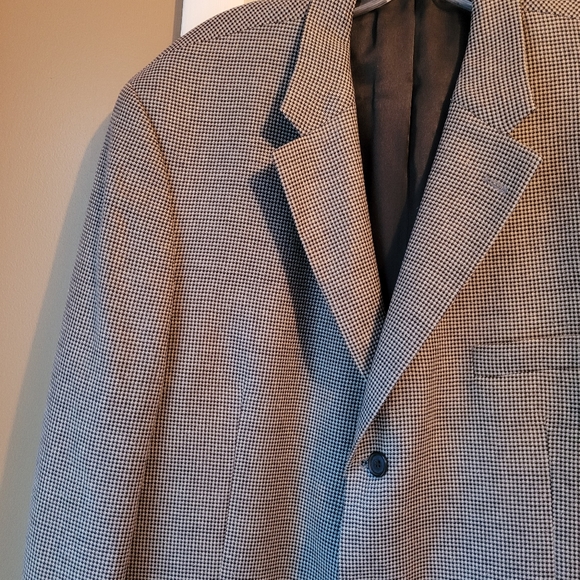 Men's Sport Coat, Suit Jacket, Blazer 2XLT Gray/Black Checked - Picture 11 of 12